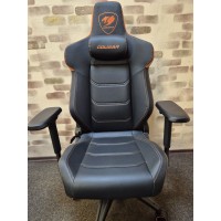 Кресло игровое Cougar Armor EVO с экспозиции